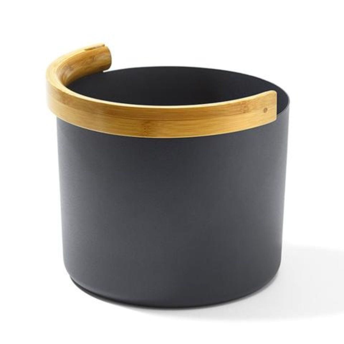 This KOLO sauna bucket is an essential addition to your sauna experience