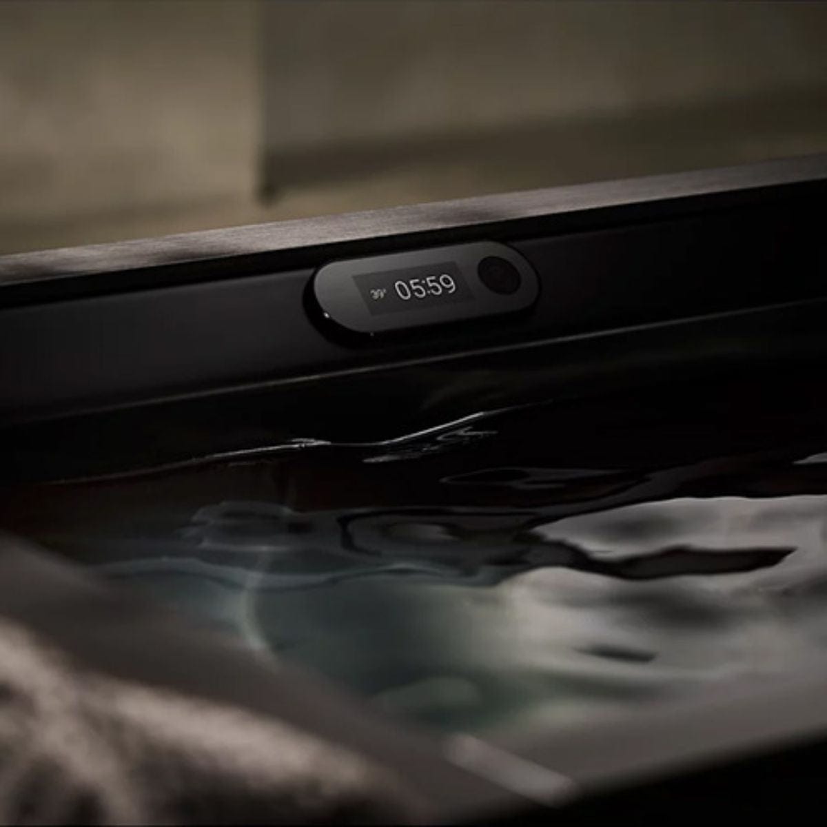 You can adjust the exterior lighting for your ideal aesthetic